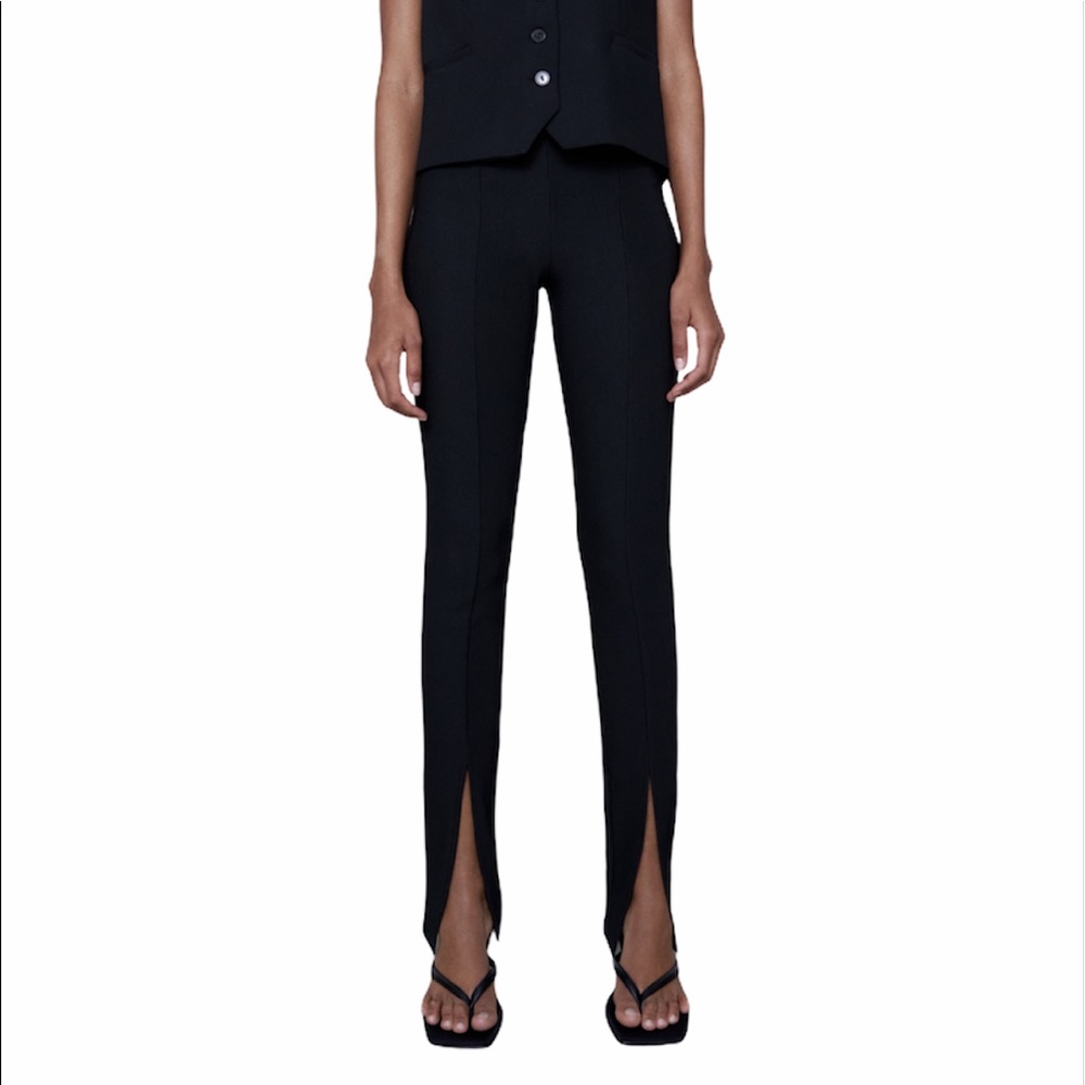 Zara - Slit Ribbed Leggings